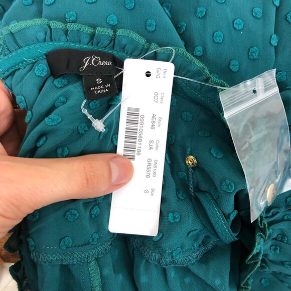 NWT J. Crew Gathered bib top in drapey swiss dot in green - Picture 5 of 10